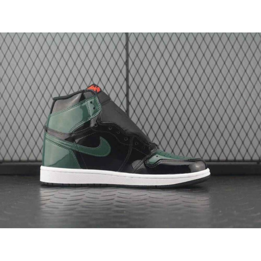 SoleFly x Air Jordan 1 Retro High OG
