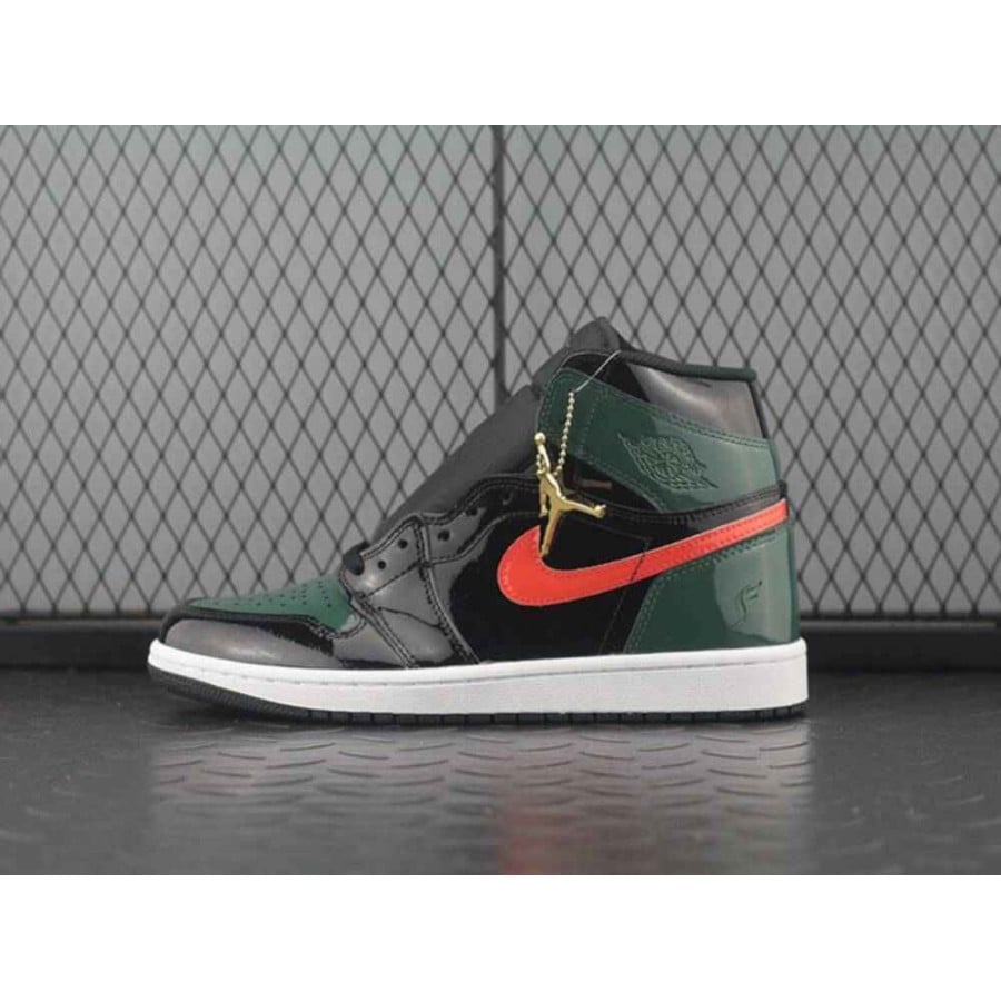 SoleFly x Air Jordan 1 Retro High OG