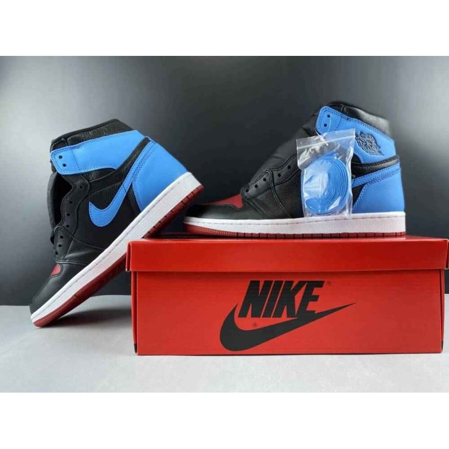 Wmns Air Jordan 1 High OG