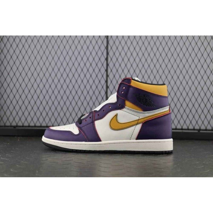 Air Jordan 1 Retro High SB