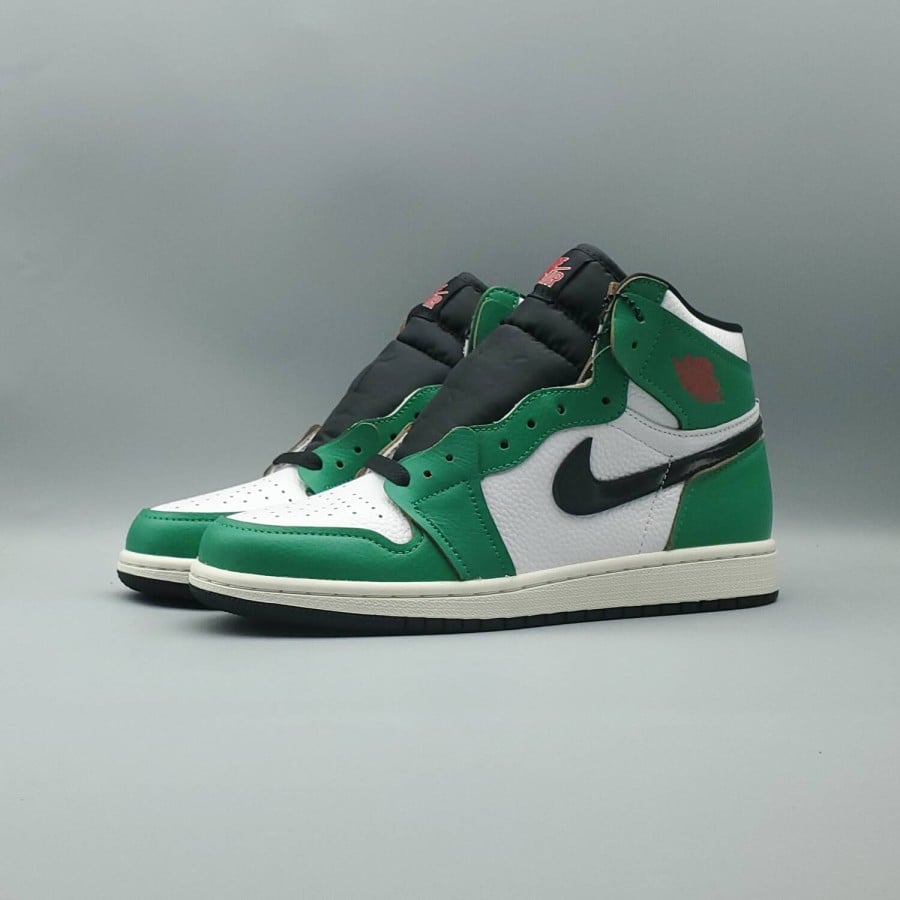 Wmns Air Jordan 1 Retro High OG