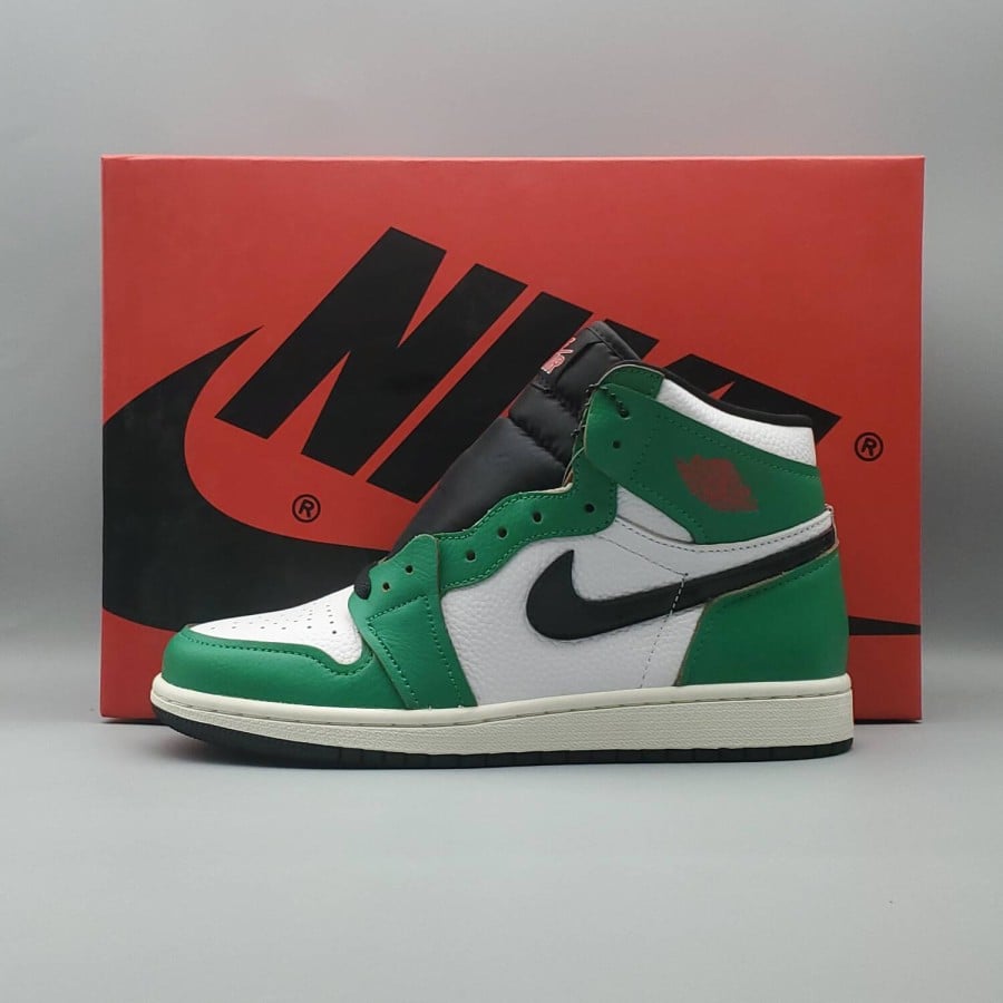 Wmns Air Jordan 1 Retro High OG