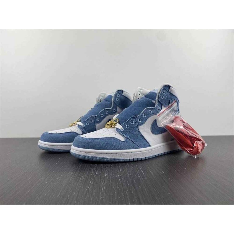 Wmns Air Jordan 1 High OG