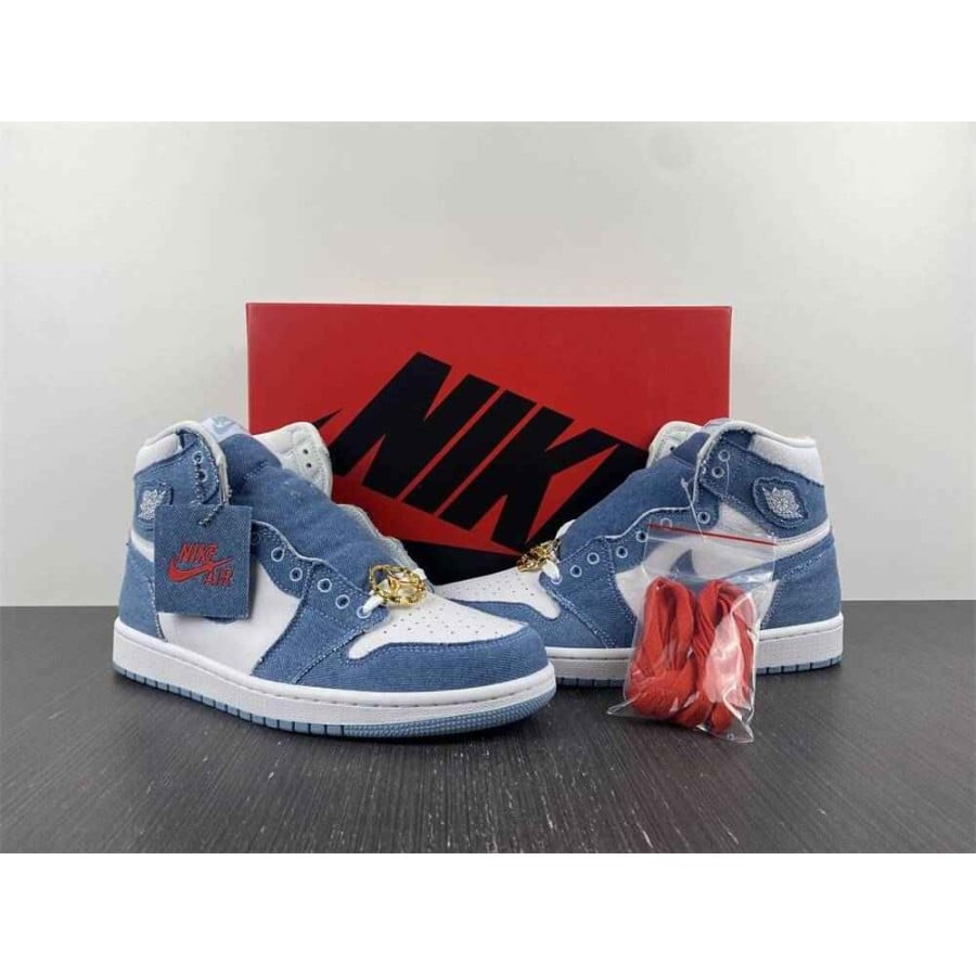 Wmns Air Jordan 1 High OG