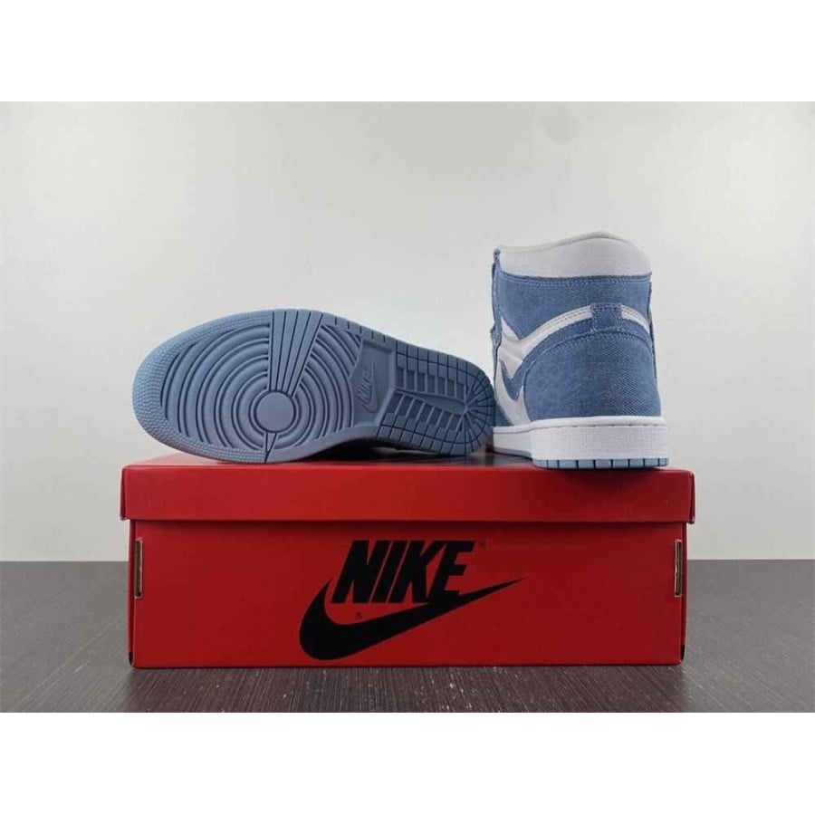 Wmns Air Jordan 1 High OG