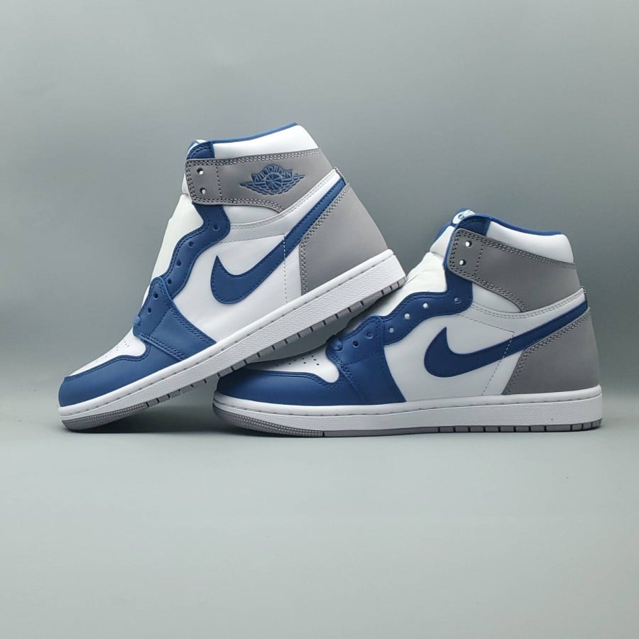 Air Jordan 1 Retro High OG
