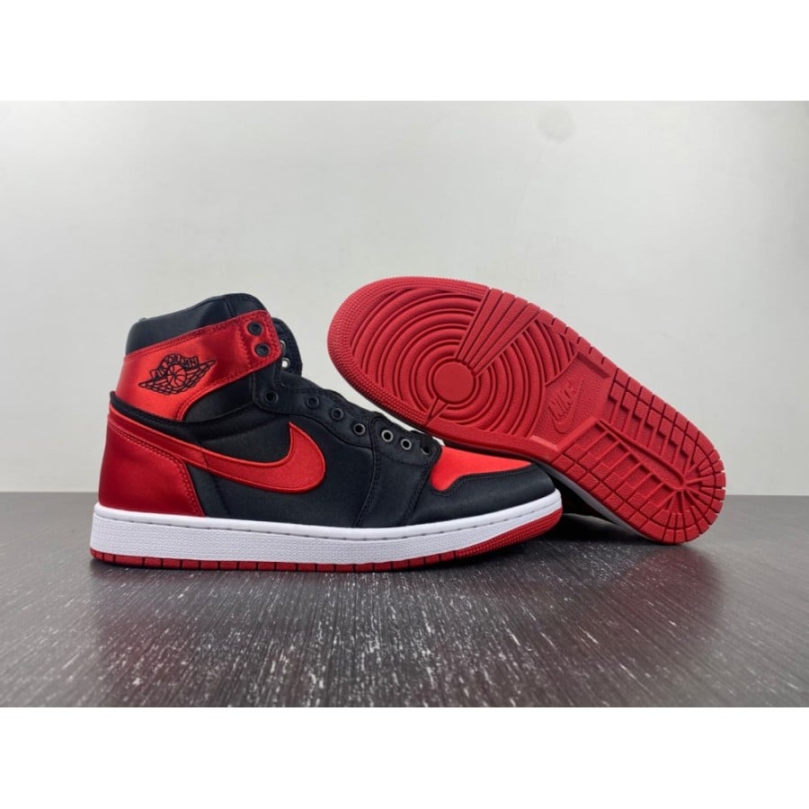 Wmns Air Jordan 1 Retro High OG