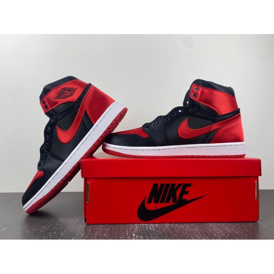 Wmns Air Jordan 1 Retro High OG