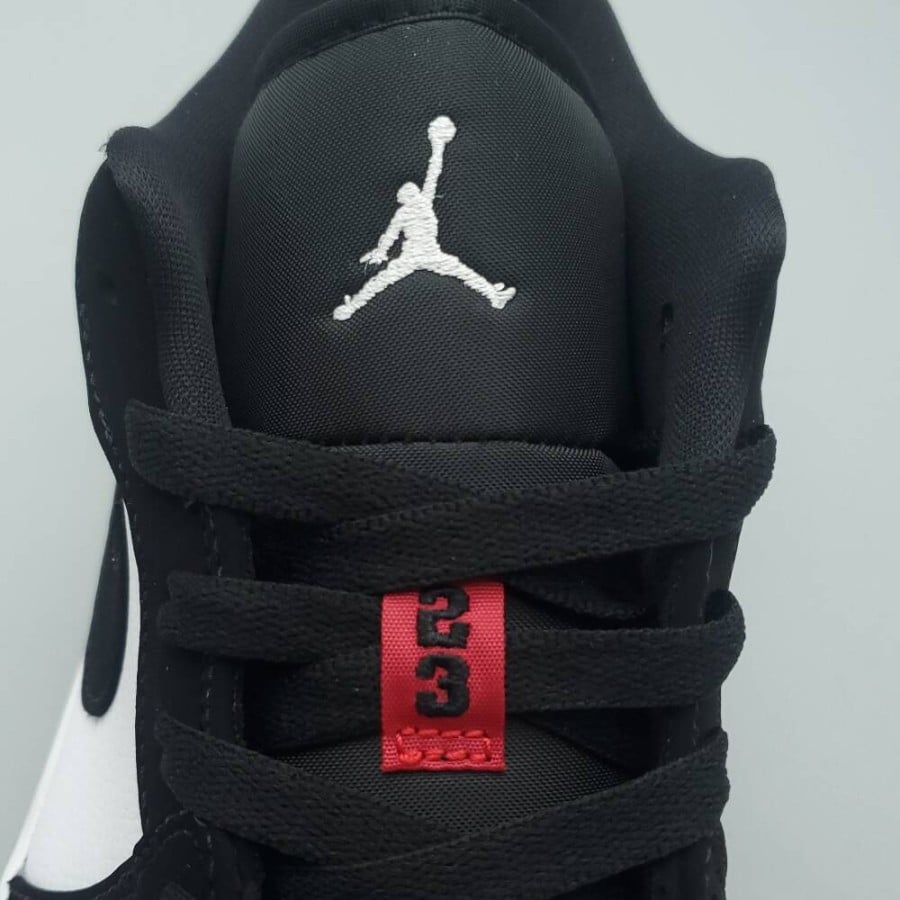 Air Jordan 1 Low