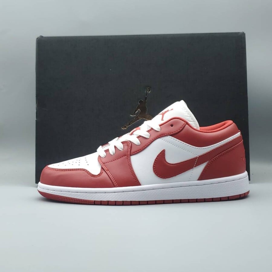Air Jordan 1 Low