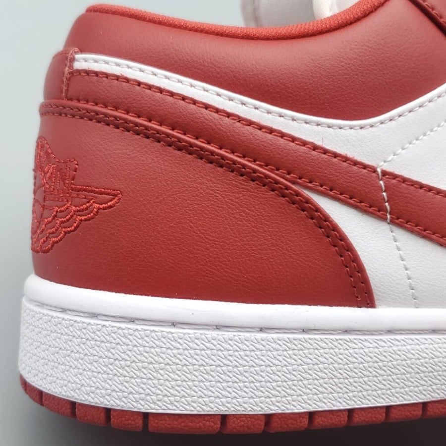 Air Jordan 1 Low