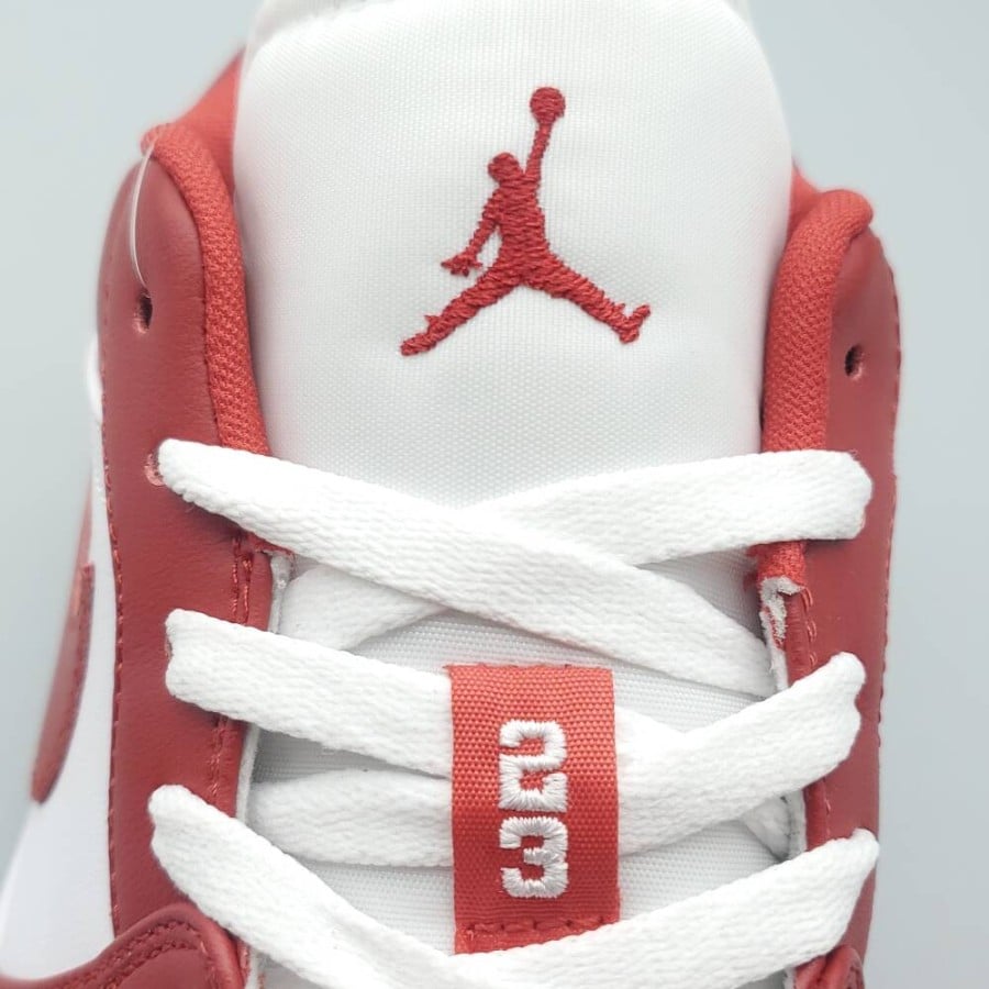 Air Jordan 1 Low