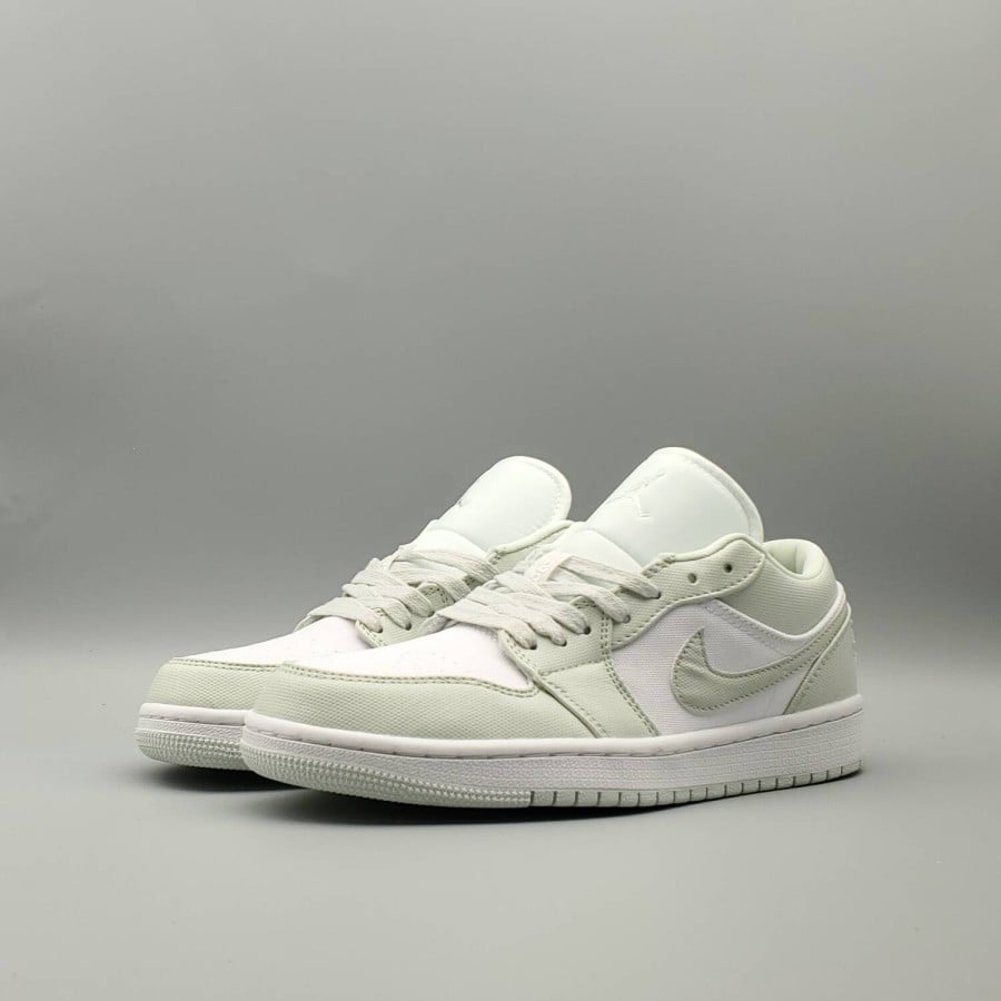 Wmns Air Jordan 1 Low