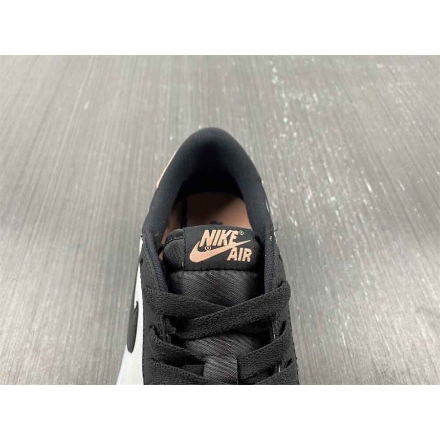 Air Jordan 1 Retro Low OG