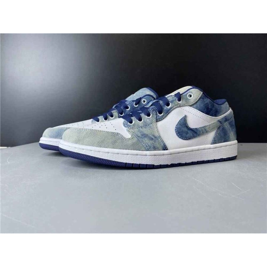 Air Jordan 1 Low SE