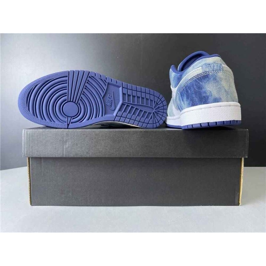 Air Jordan 1 Low SE