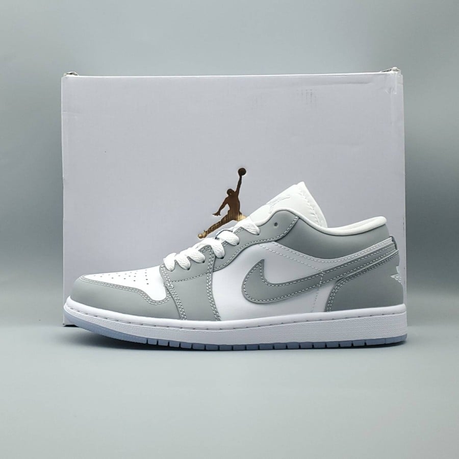Wmns Air Jordan 1 Low