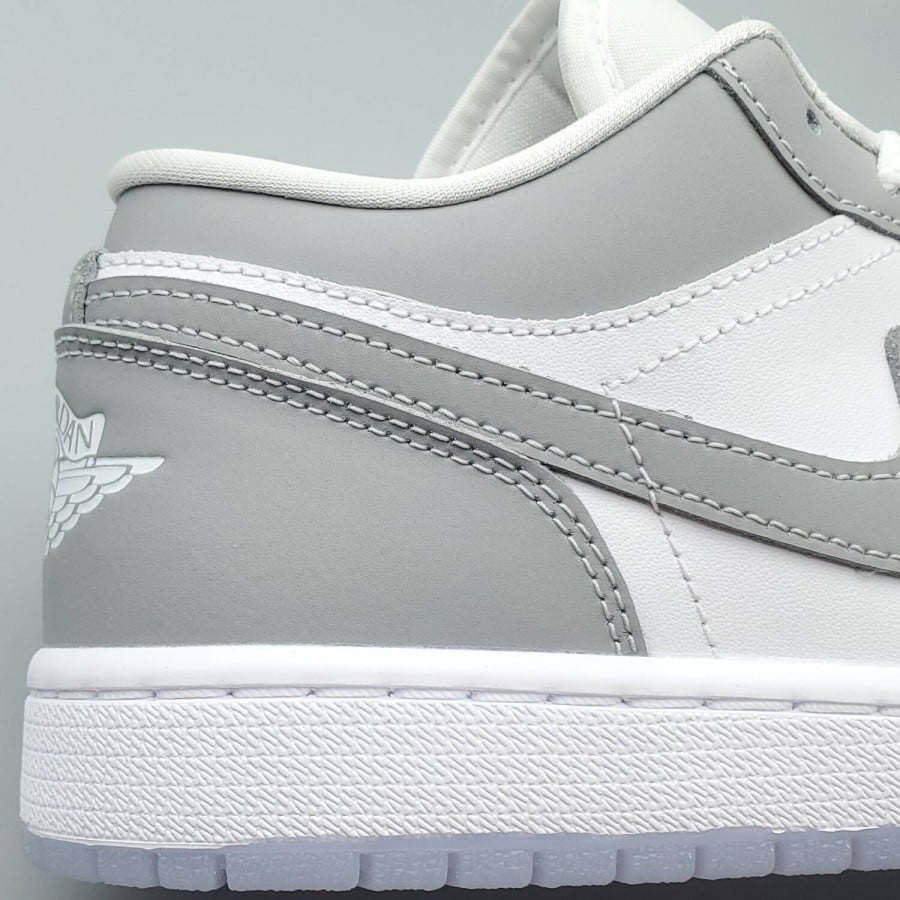 Wmns Air Jordan 1 Low