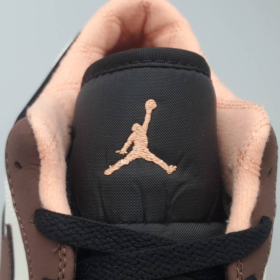Air Jordan 1 Low 