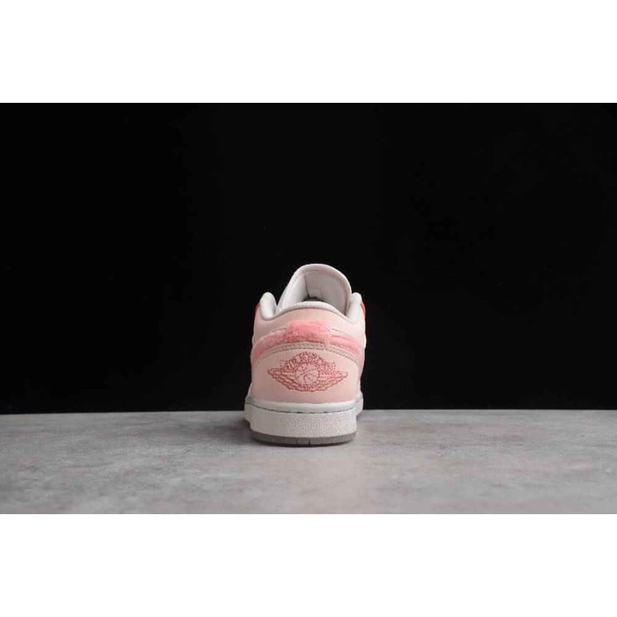 Wmns Air Jordan 1 Low SE