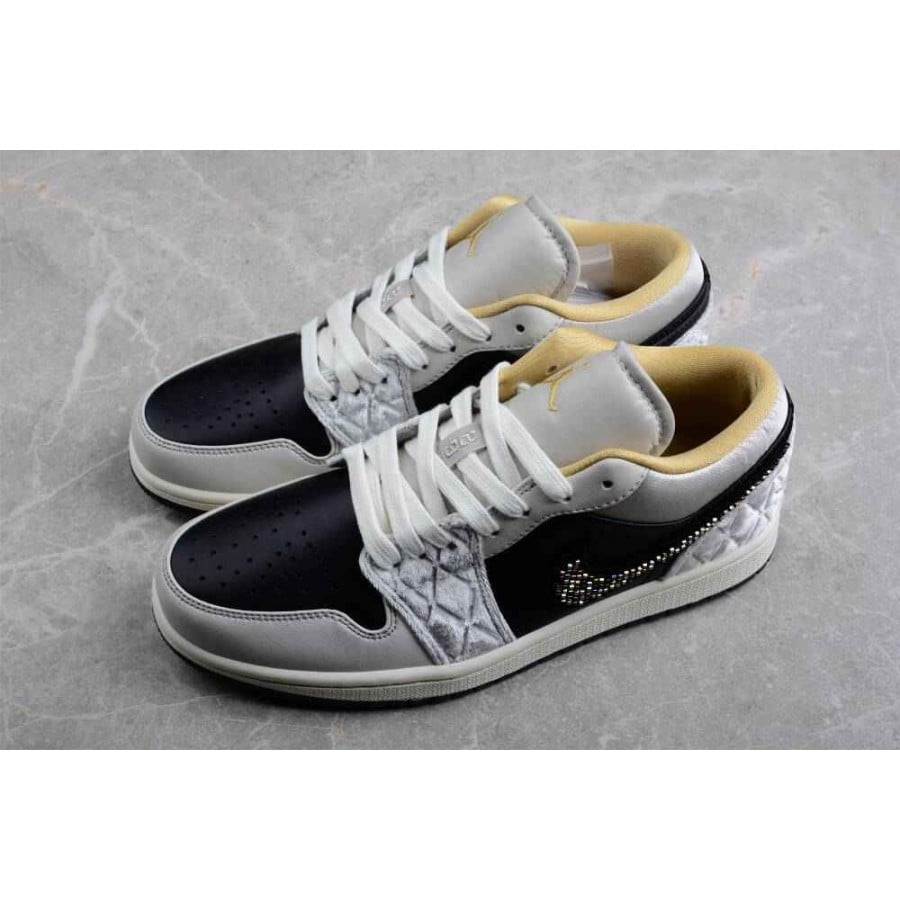 Air Jordan 1 Low SE
