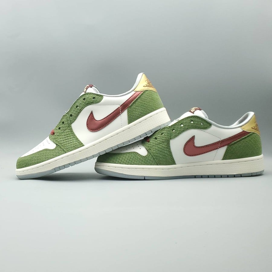 Air Jordan 1 Retro Low OG