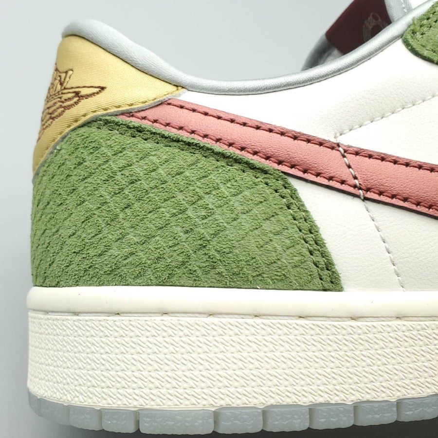 Air Jordan 1 Retro Low OG