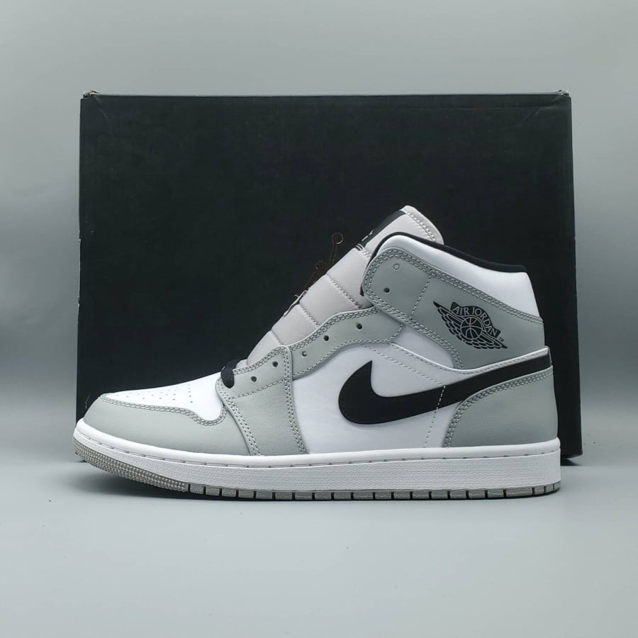 Air Jordan 1 Mid