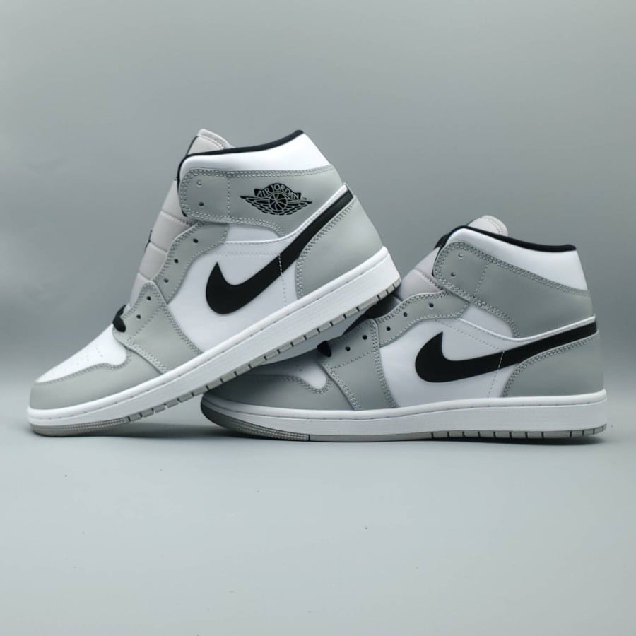 Air Jordan 1 Mid