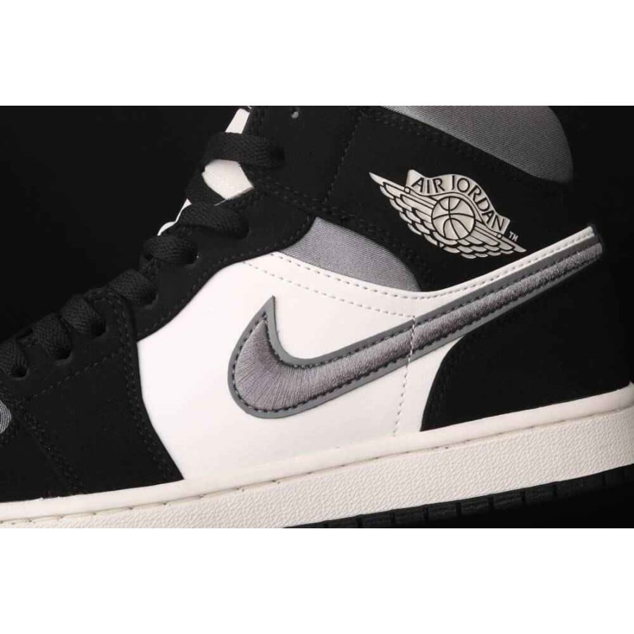 Air Jordan 1 Mid SE