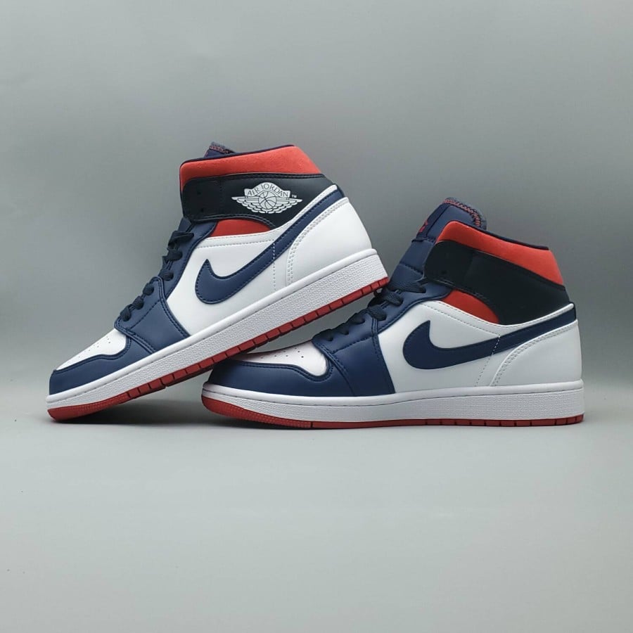 Air Jordan 1 Mid SE
