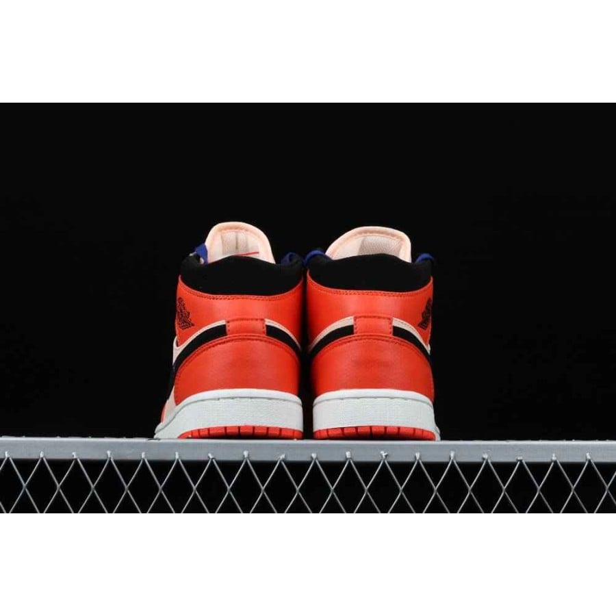 Air Jordan 1 Retro Mid SE
