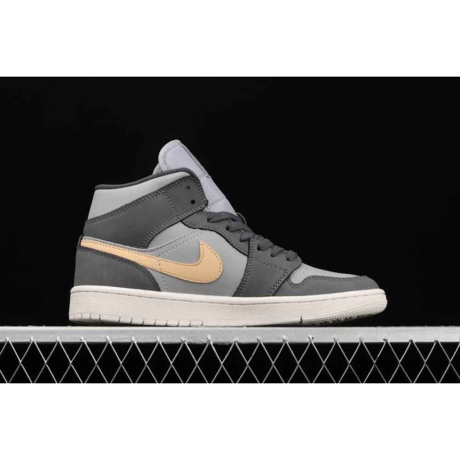 Wmns Air Jordan 1 Mid