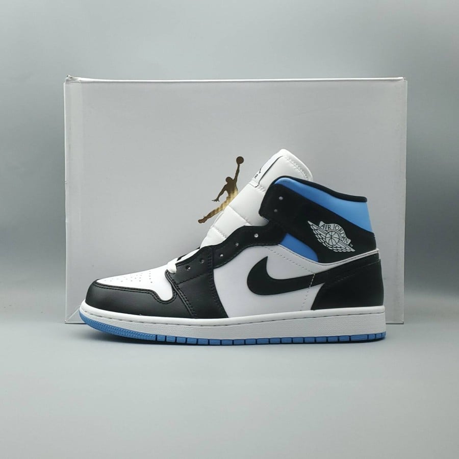 Wmns Air Jordan 1 Mid