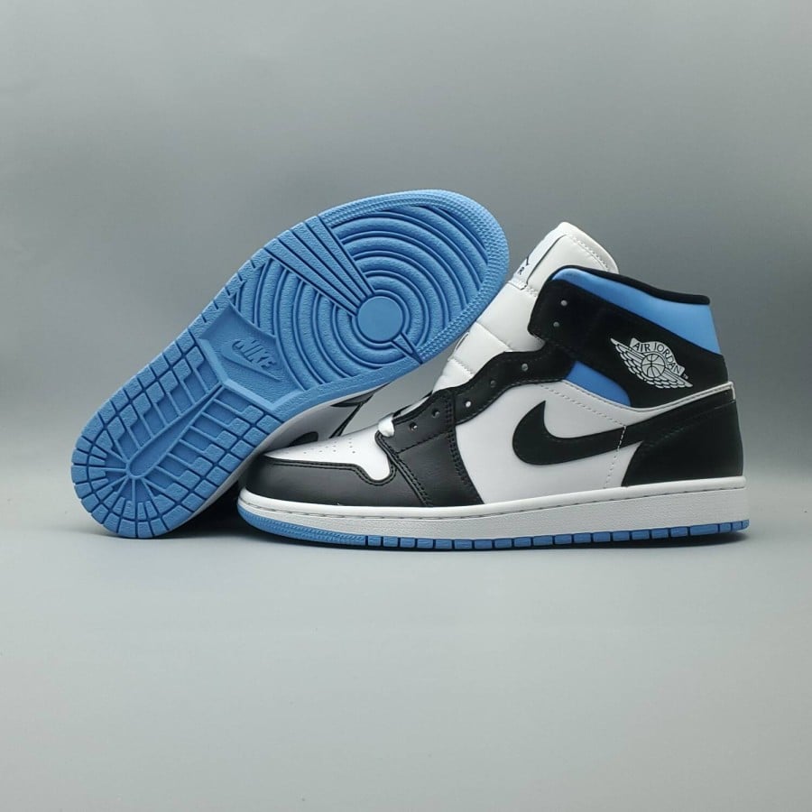 Wmns Air Jordan 1 Mid