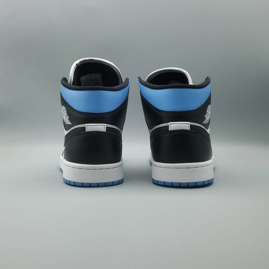 Wmns Air Jordan 1 Mid