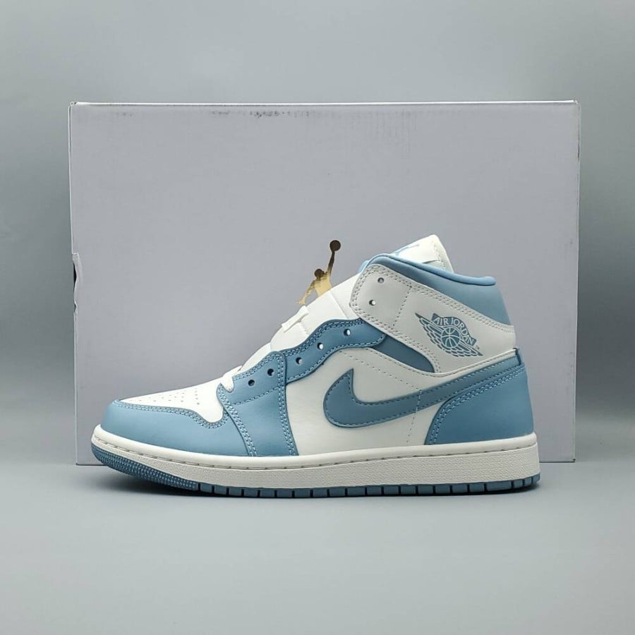 Wmns Air Jordan 1 Mid
