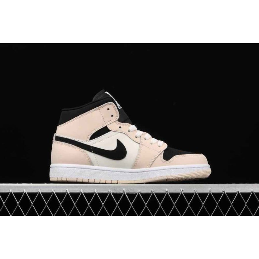 Wmns Air Jordan 1 Mid 