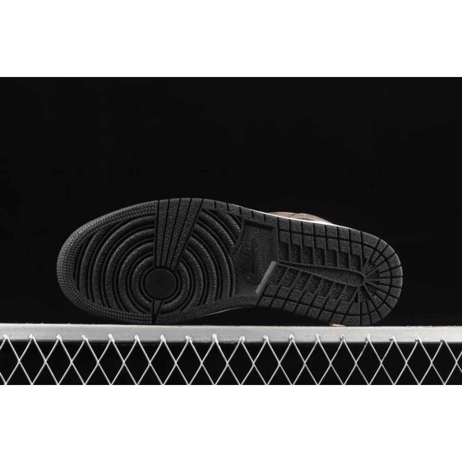 Air Jordan 1 Mid SE