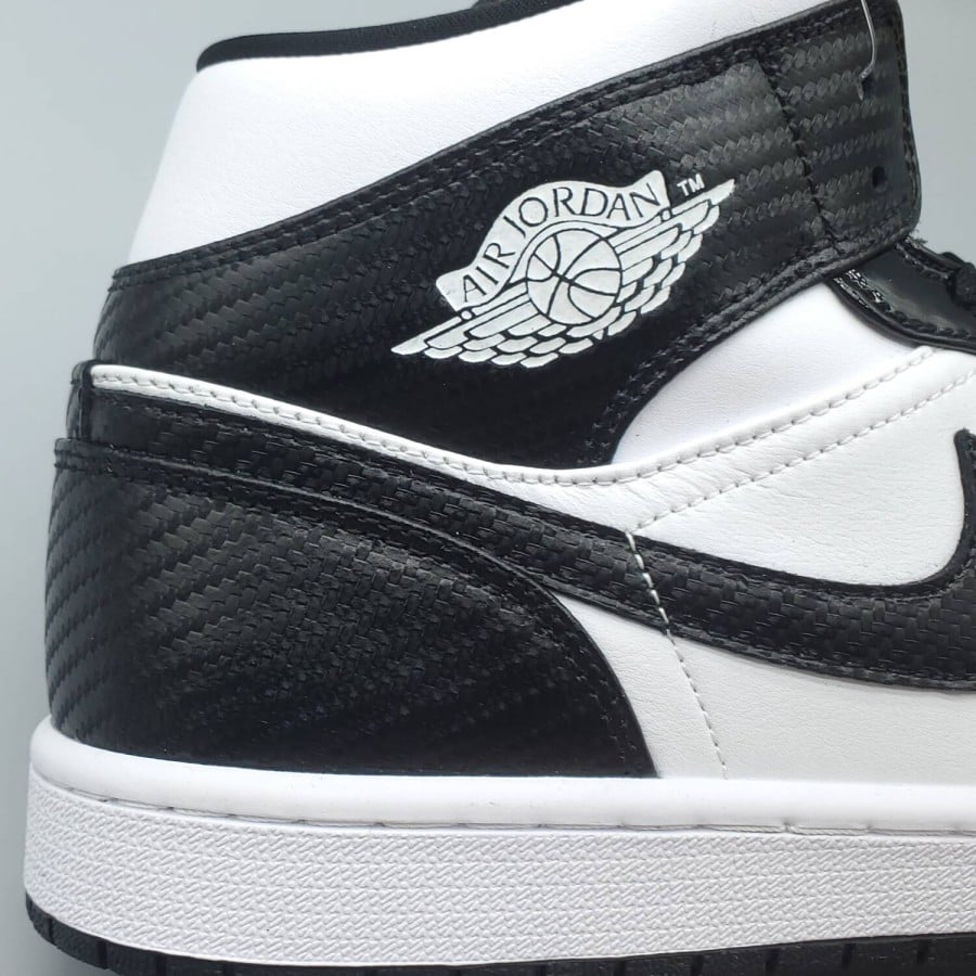 Air Jordan 1 Mid SE