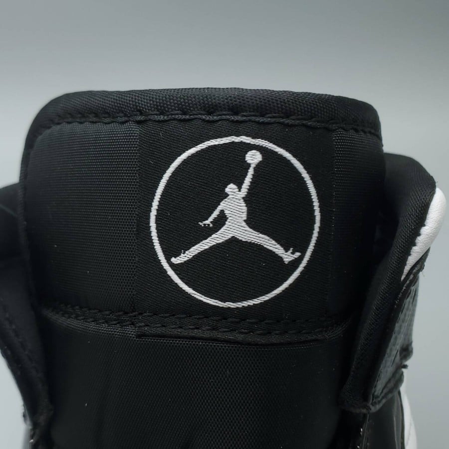 Air Jordan 1 Mid SE 