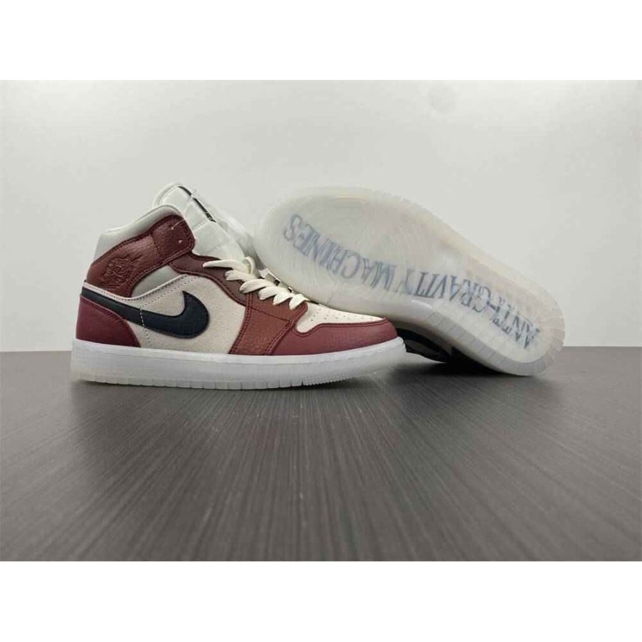 Wmns Air Jordan 1 Mid