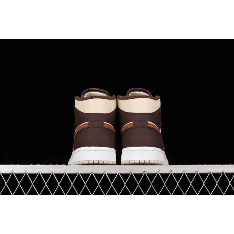 Wmns Air Jordan 1 Mid SE