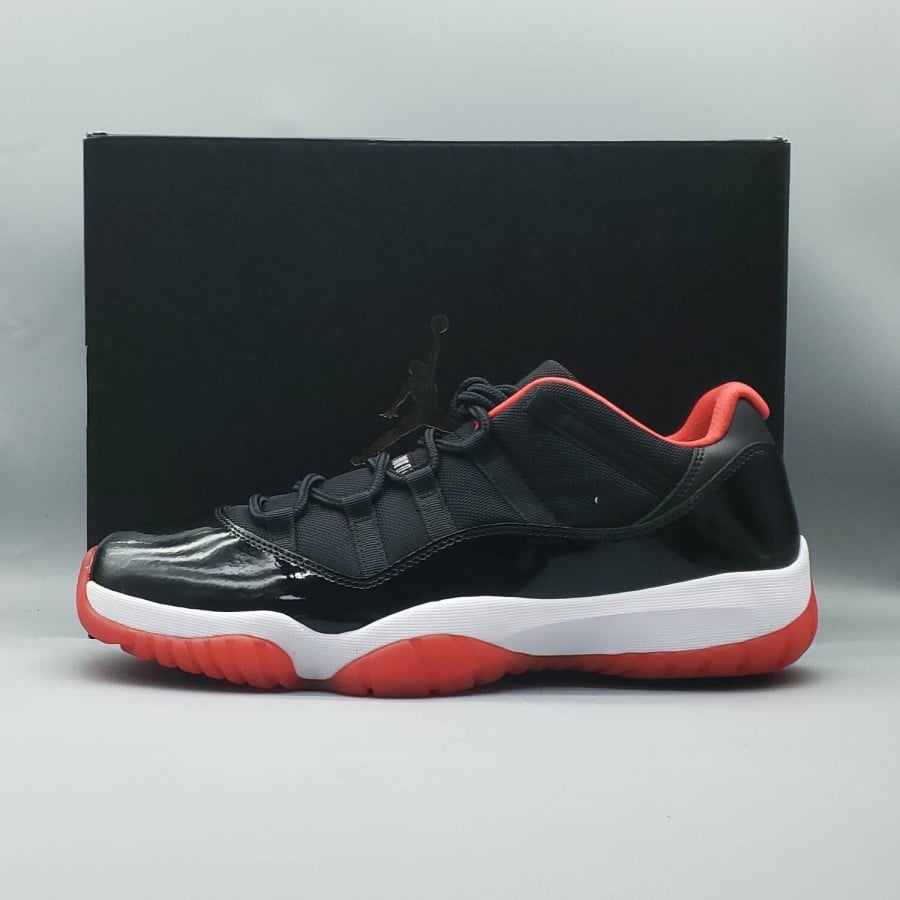 Air Jordan 11 Retro Low