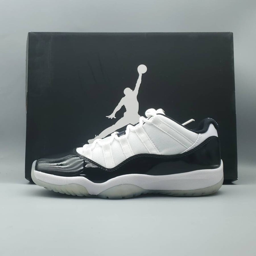 Air Jordan 11 Retro Low