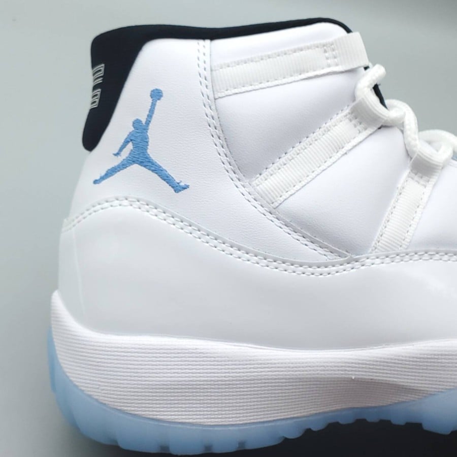 Air Jordan 11 Retro