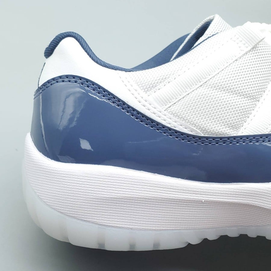 Air Jordan 11 Retro Low