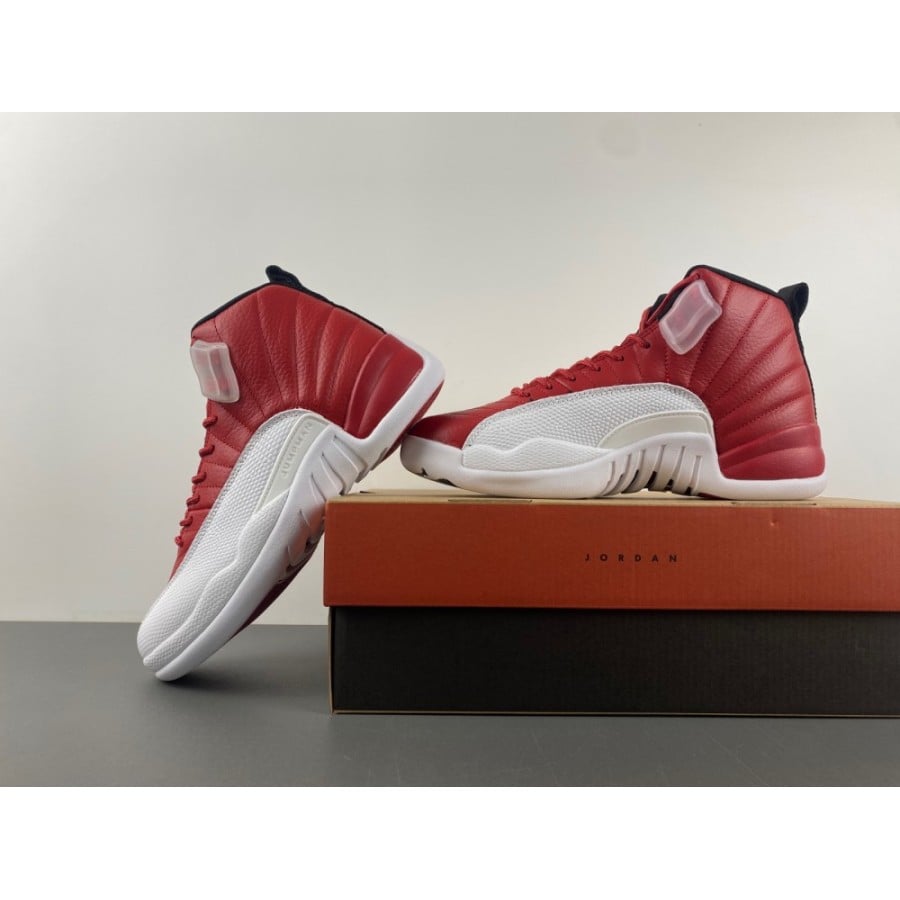 Air Jordan 12 Retro