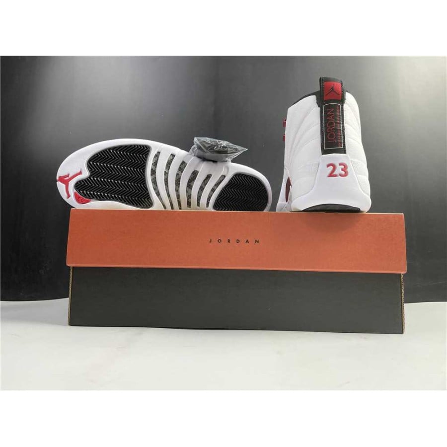 Air Jordan 12 Retro