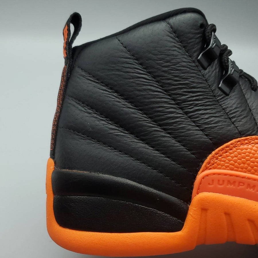 Air Jordan 12